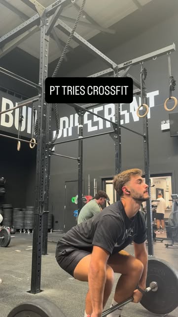 Rio training with a barbell in the gym